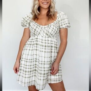 Promesa Green gingham dress
